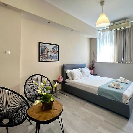 Apartamento Superhost Hub #103 Plaka - Monastiraki Atenas Exterior foto